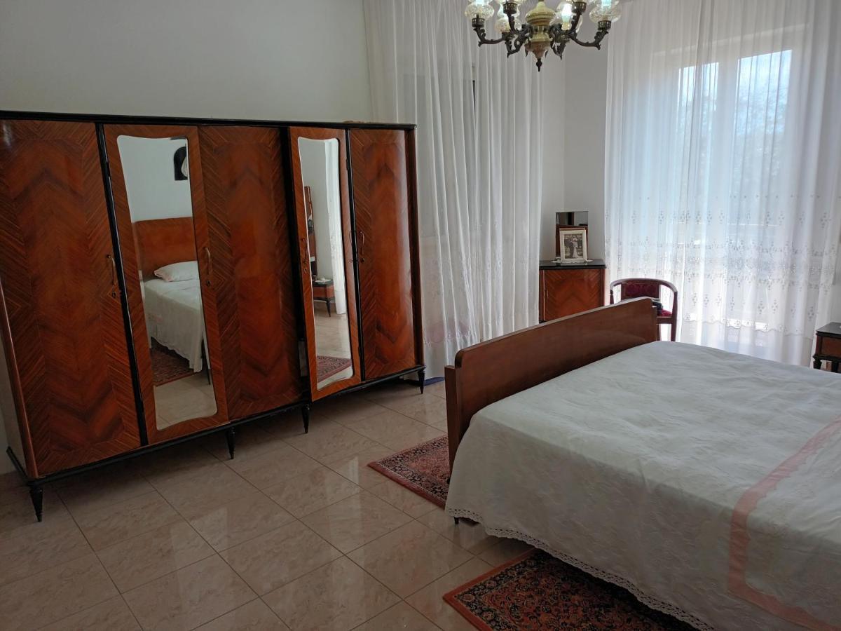 La Casa Degli Ippocastani Apartment โคลอนเนลลา ภายนอก รูปภาพ
